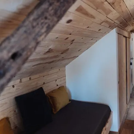 Les Du Moulin Castral * Geer