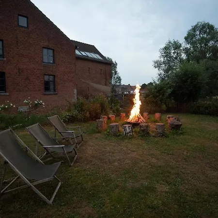 Les Du Moulin Castral * Geer