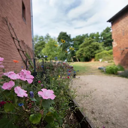 Les Du Moulin Castral * Geer
