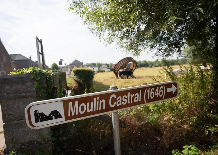 Les Du Moulin Castral Hébergement de vacances *