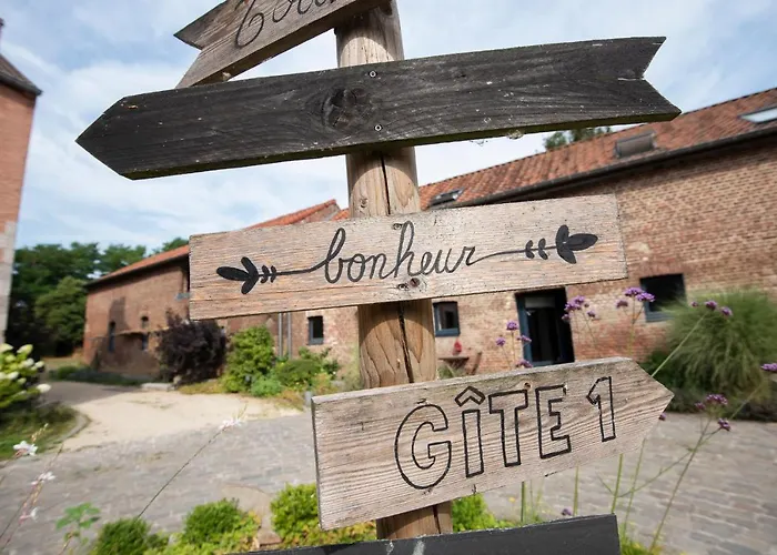 Les Du Moulin Castral Hébergement de vacances *